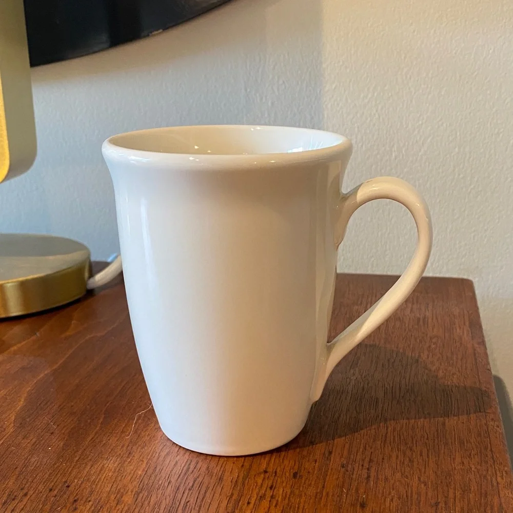 Set of 4 Crate & Barrel Classic Cream Mugs by Nan Swid